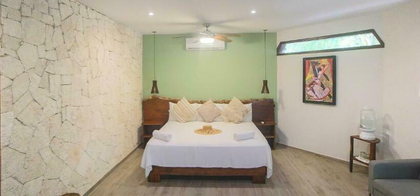 اتاق استاندارد با تخت بزرگ, Playa Canek Beachfront Eco