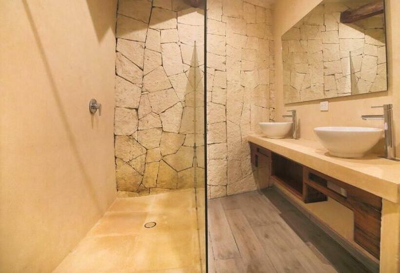 اتاق استاندارد با تخت بزرگ, Playa Canek Beachfront Eco