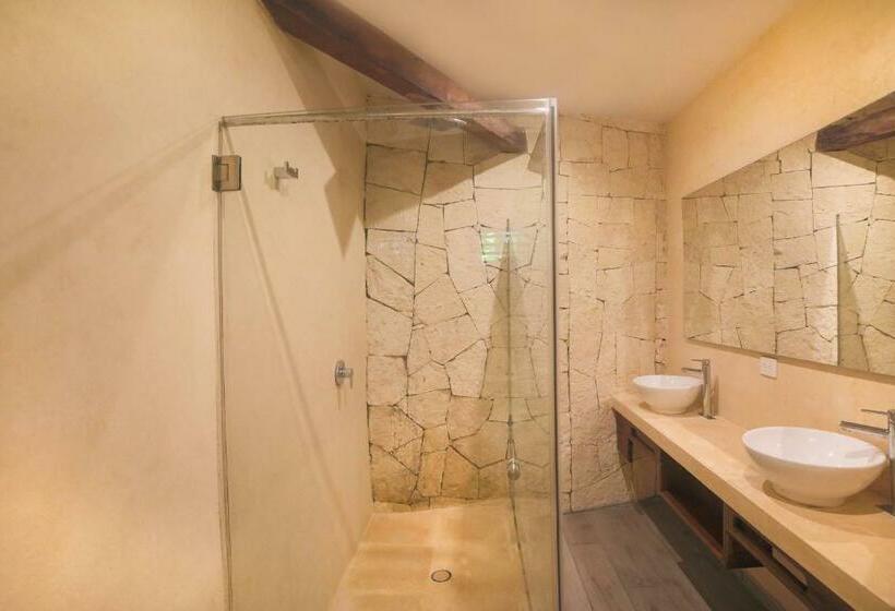 اتاق استاندارد با تخت بزرگ, Playa Canek Beachfront Eco