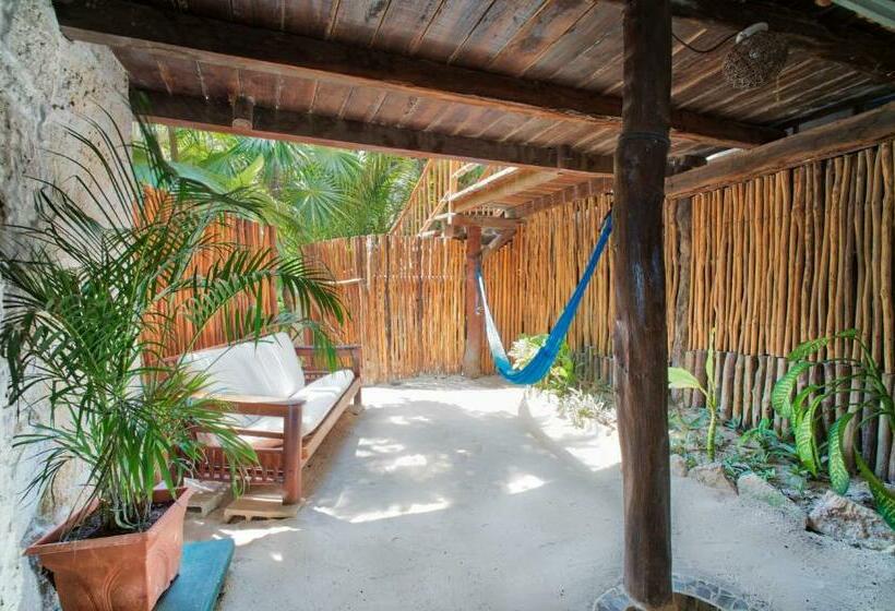 اتاق استاندارد با تخت بزرگ, Playa Canek Beachfront Eco