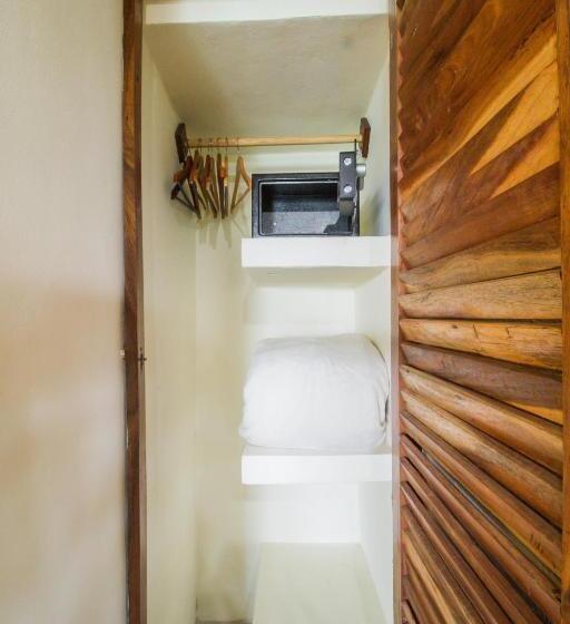 اتاق سوپریور با تخت بزرگ, Playa Canek Beachfront Eco