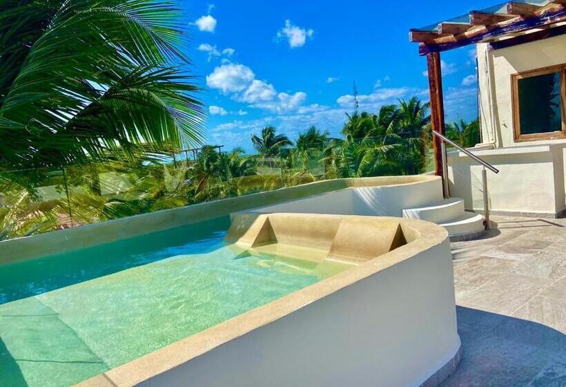 1 Bedroom Penthouse Apartment, Playa Canek Beachfront Eco