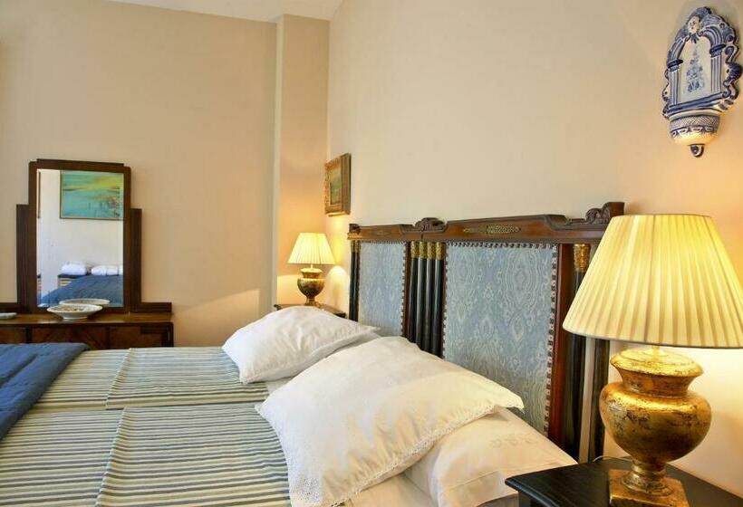 Номер Стандарт Вид на Горы, Santa Coloma Del Camino