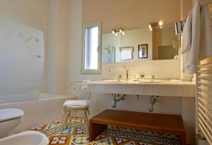 Семейный Номер Вид на Горы, Santa Coloma Del Camino