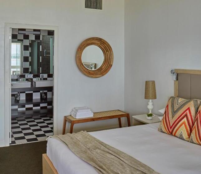 سوییت اجرایی, Slipway Tanzania