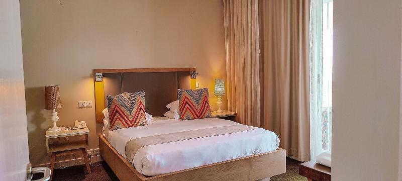 سوئیت اجرایی با چشمانداز دریا, Slipway Tanzania