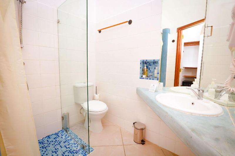 اتاق استاندارد, Slipway Tanzania