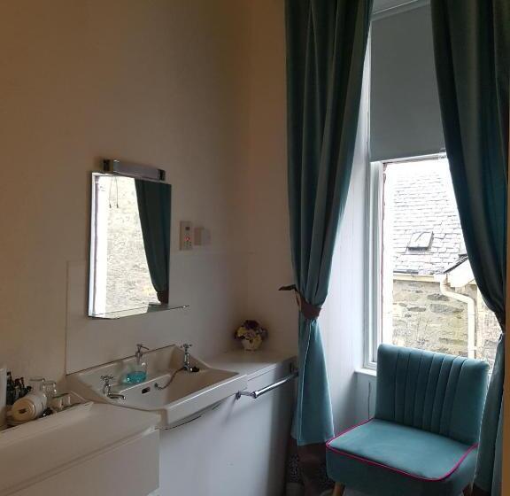 غرفة قياسية, The Ben Sheann