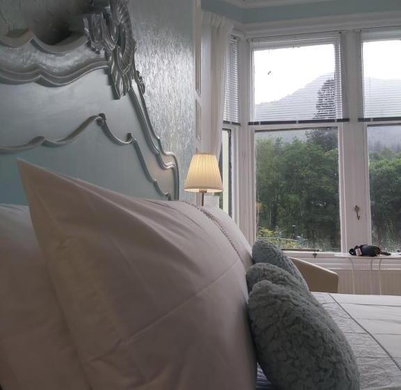 غرفة ديلوكس, The Ben Sheann