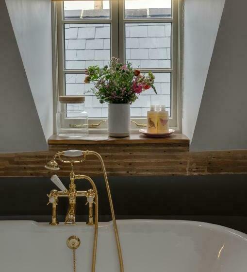 キングサイズベッドのデラックスルーム, The Crown