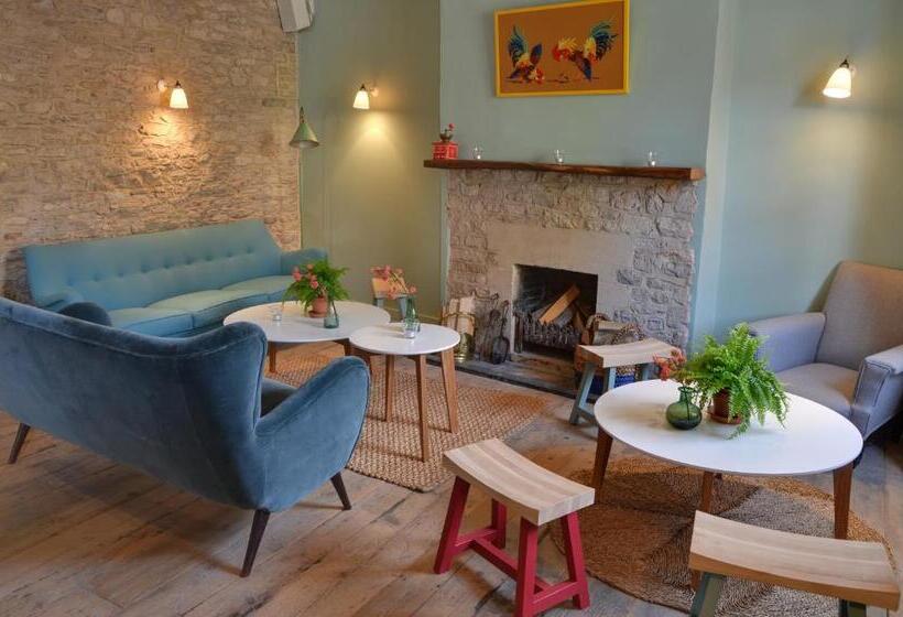 キングサイズベッドのデラックスルーム, The Crown