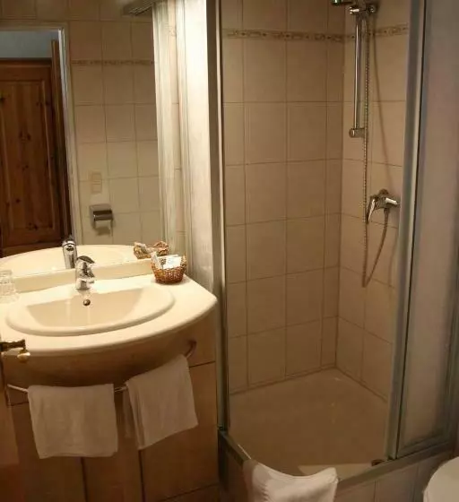 اتاق خانوادگی, Landhotel Huberhof