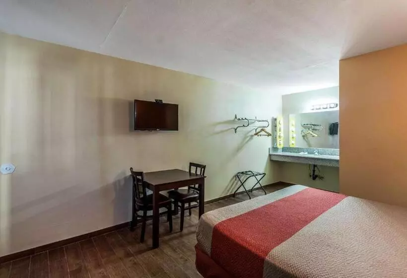 Deluxe-huone King-vuode, Motel 6blythe, Ca  South