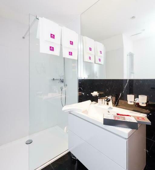 اتاق لوکس با بالکن, Old Royal Post Hotel By Tkc