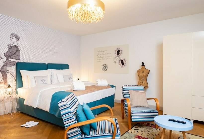 اتاق لوکس, Old Royal Post Hotel By Tkc