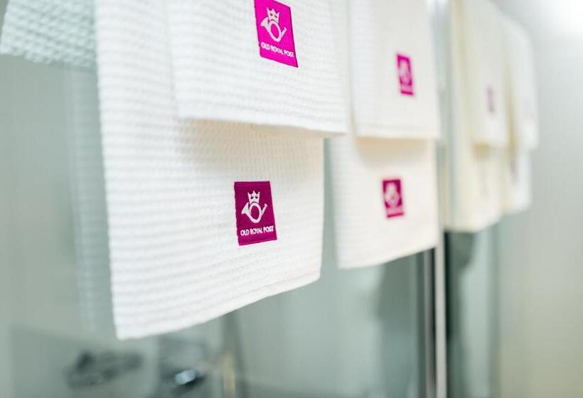 اتاق لوکس با بالکن, Old Royal Post Hotel By Tkc