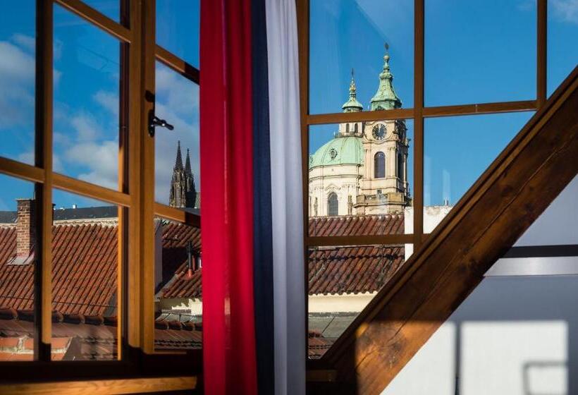 سوئیت جونیور با تراس, Old Royal Post Hotel By Tkc