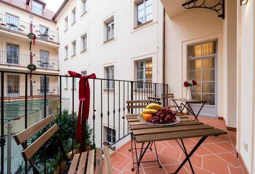 2 Bedroom Suite with Balcony, Old Royal Post Hotel By Tkc