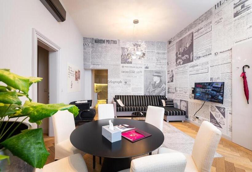 2 Bedroom Suite with Balcony, Old Royal Post Hotel By Tkc