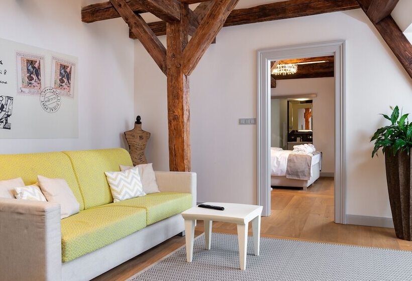 سوییت جونیور, Old Royal Post Hotel By Tkc