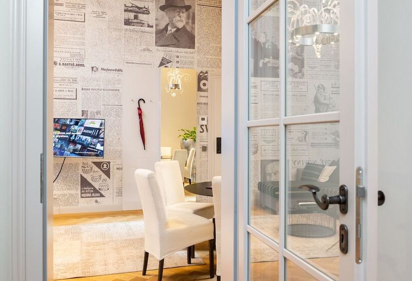 2 Bedroom Suite with Balcony, Old Royal Post Hotel By Tkc