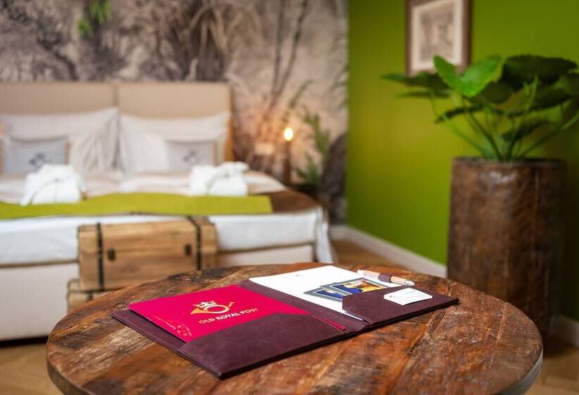 اتاق لوکس با بالکن, Old Royal Post Hotel By Tkc