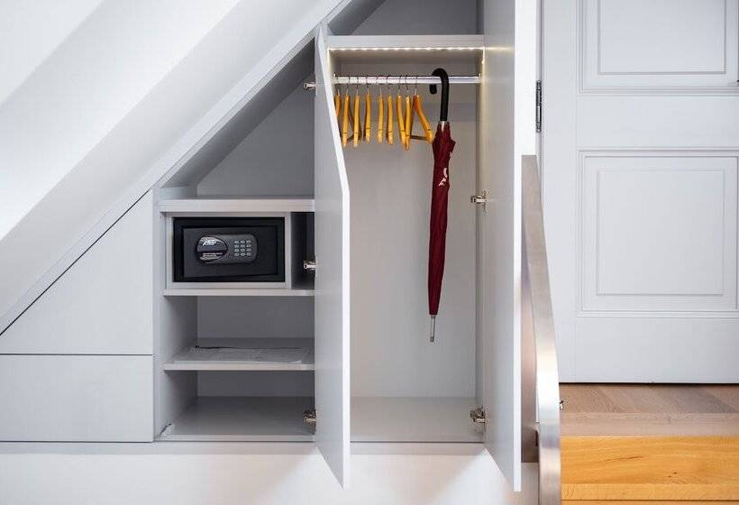 سوئیت جونیور با تراس, Old Royal Post Hotel By Tkc