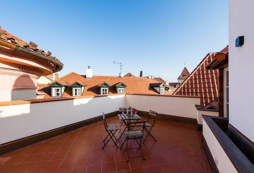 سوئیت جونیور با تراس, Old Royal Post Hotel By Tkc