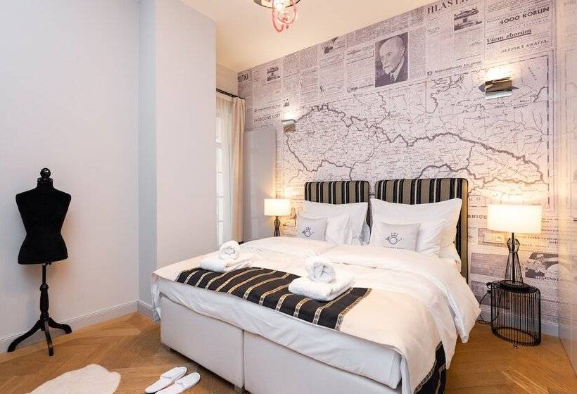 2 Bedroom Suite with Balcony, Old Royal Post Hotel By Tkc