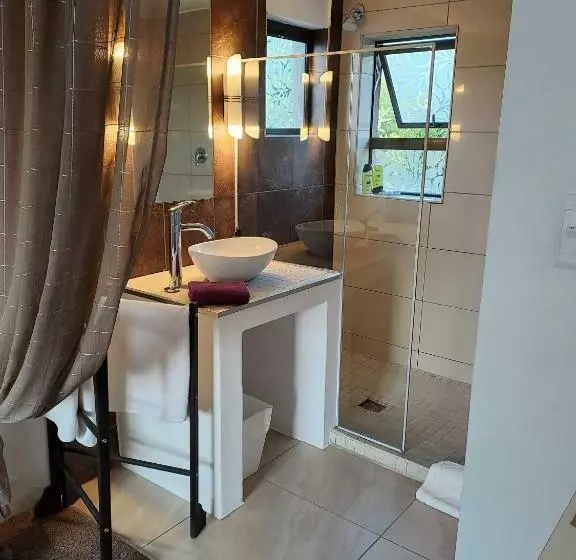 Deluxe-perhehuone, Absolute Bosch Guest House