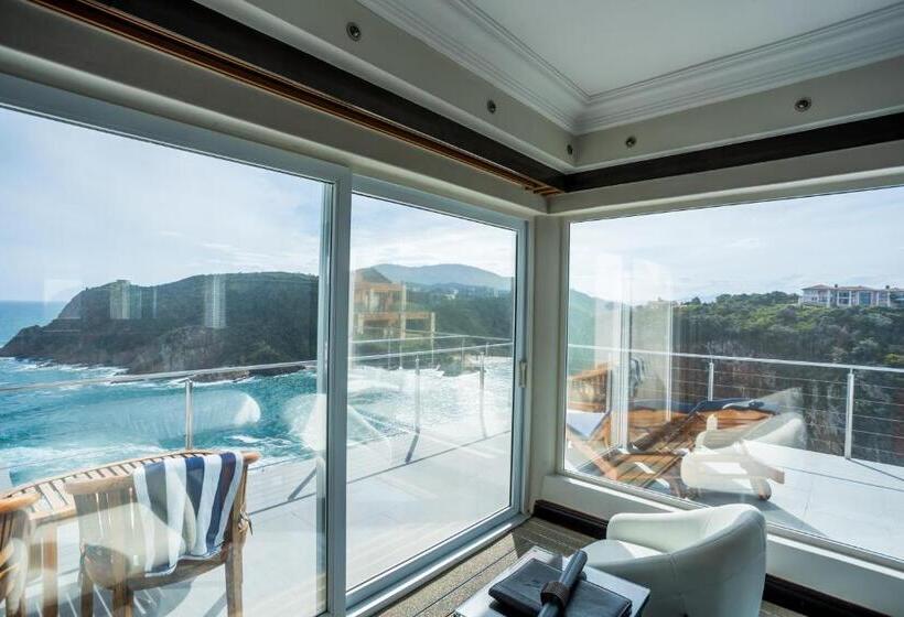 スタンダードルーム, Head Over Hills