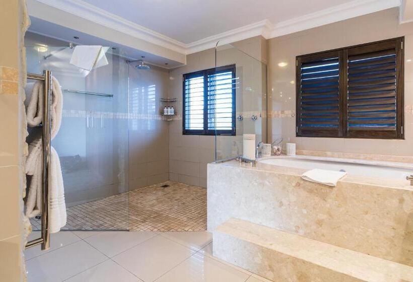 スイート, Head Over Hills