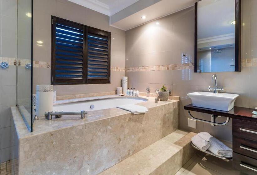 スイート, Head Over Hills