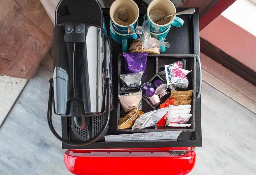 スイート, Head Over Hills