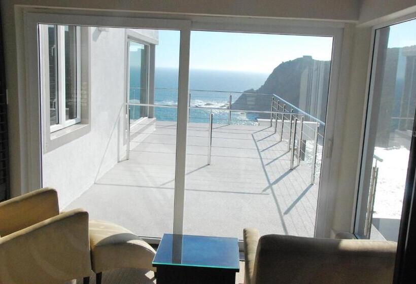 スタンダードルーム, Head Over Hills