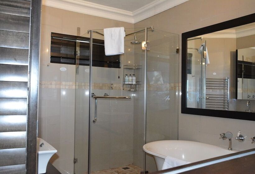 スタンダードルーム, Head Over Hills