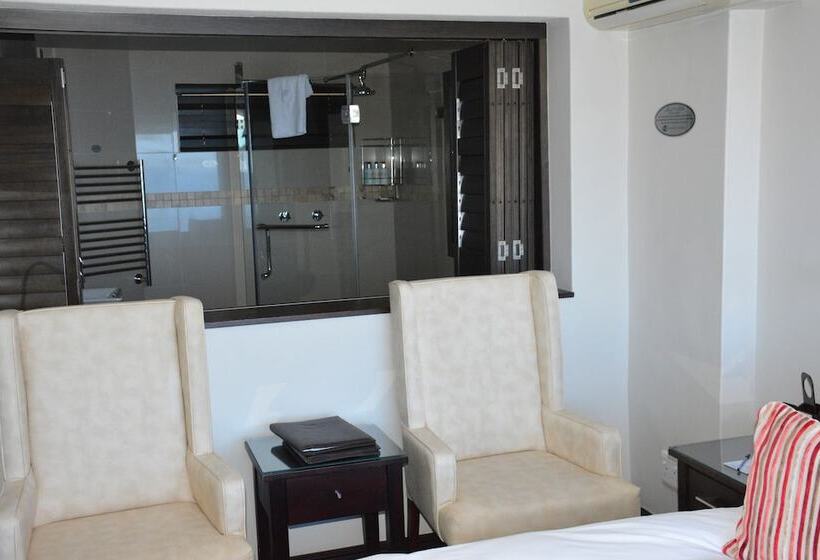 スタンダードルーム, Head Over Hills