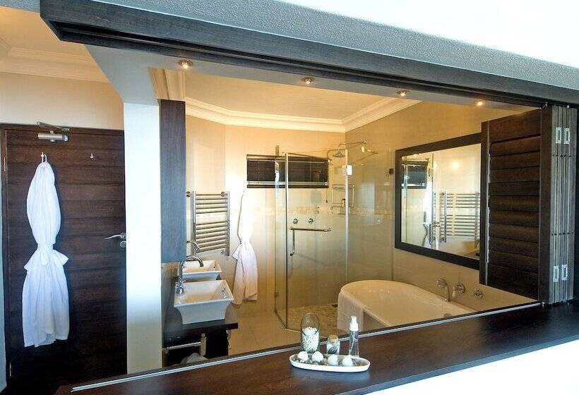 スタンダードルーム, Head Over Hills