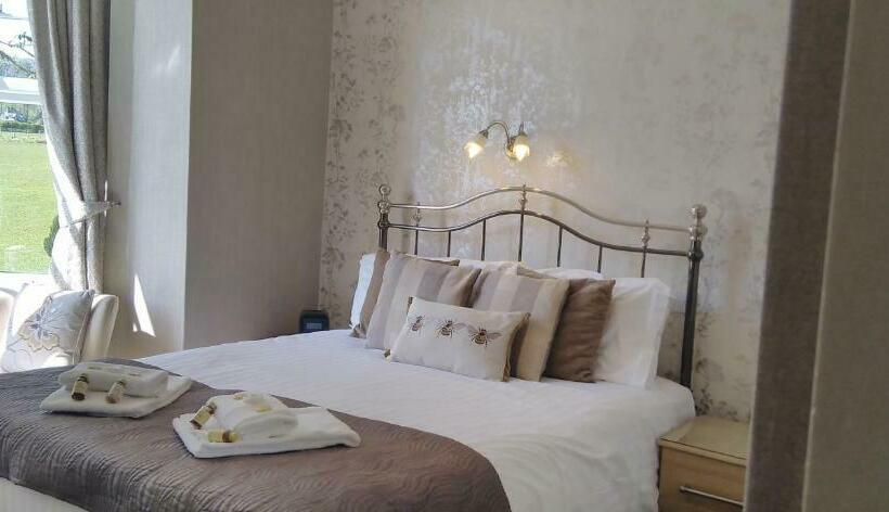 스탠다드 룸 킹사이즈 침대, Link House