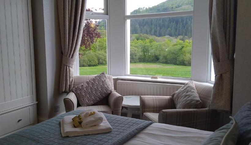 디럭스 룸 킹사이즈 침대, Link House