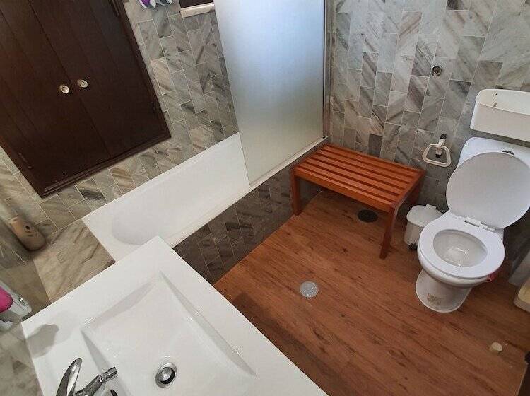 Трехместный Номер Стандарт Совместная Ванная, Ocean View Lagos
