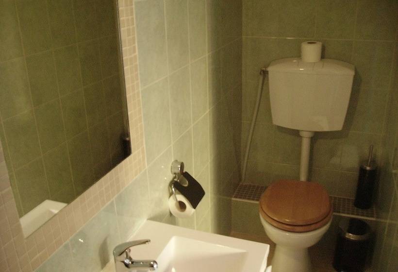 Кровать в Общей Комнате, Ocean View Lagos