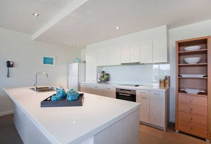 침실 1개 디럭스 아파트, Beachfront Resort Torquay