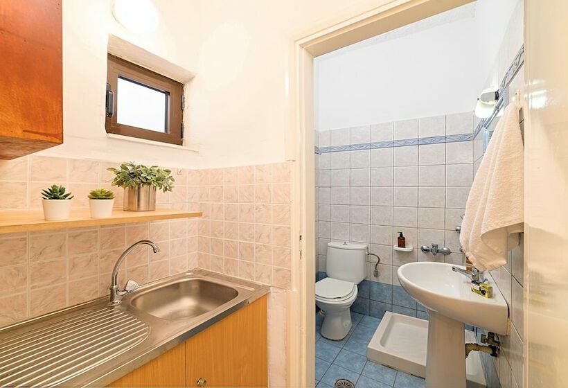 标准工作室, Welcome Apts