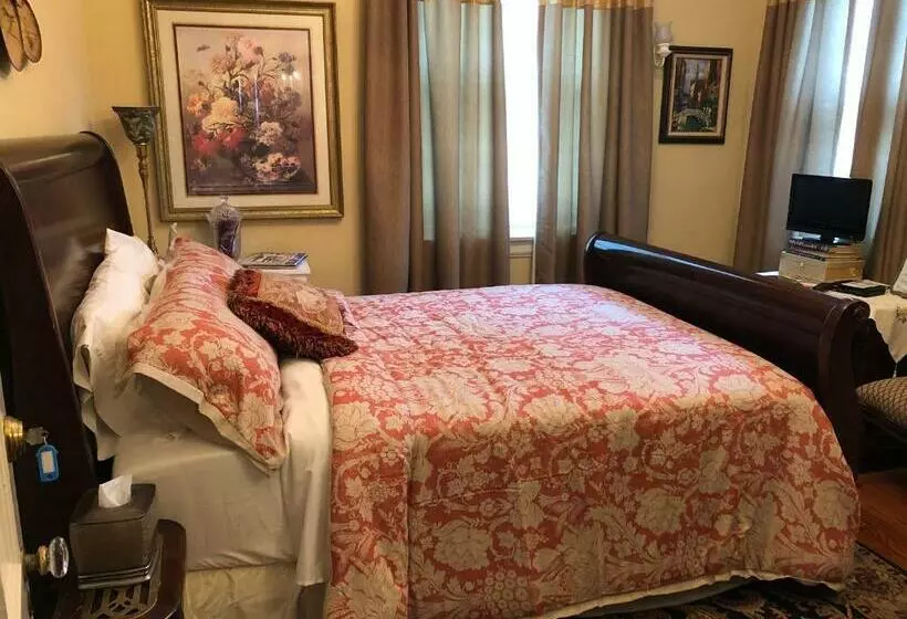 スタンダードルーム, Angies B&b