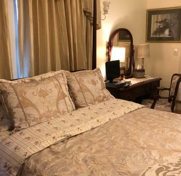 スタンダードルーム, Angies B&b