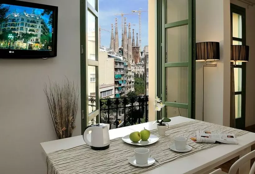 آپارتمان سوپریور 1 خوابه, Apartments Hostemplo Suites