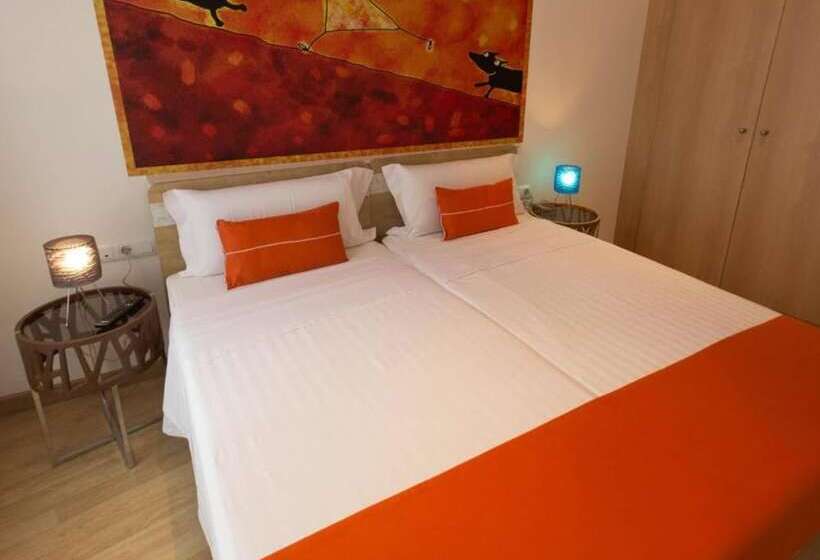 Апартаменты Superior 2 Спальни, Apartments Hostemplo Suites