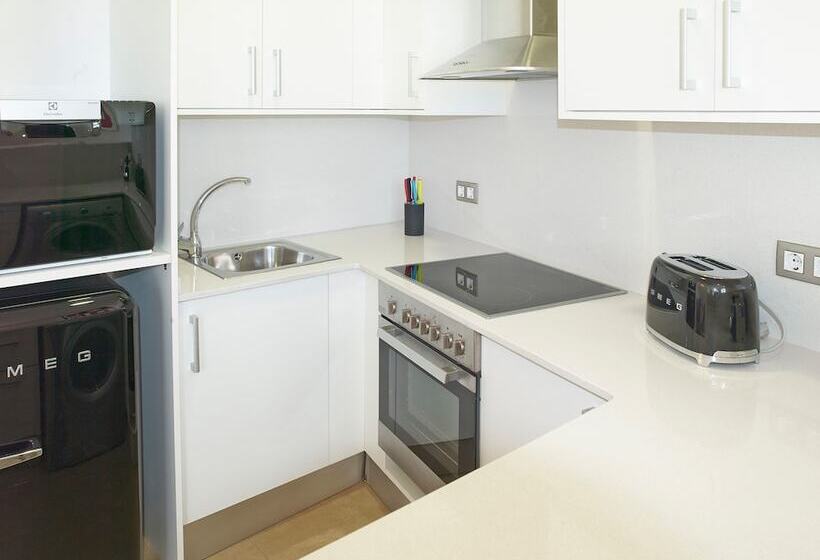 Апартаменты Superior 2 Спальни, Apartments Hostemplo Suites