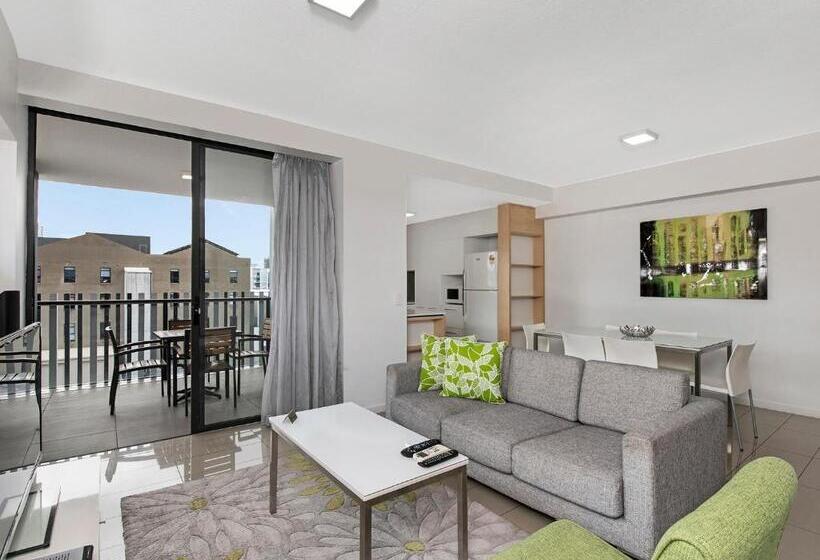 침실 2개 디럭스 아파트, Atrio Apartments